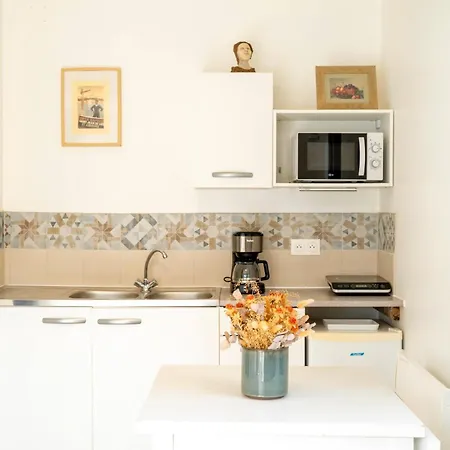 Independante, A Pied 3*