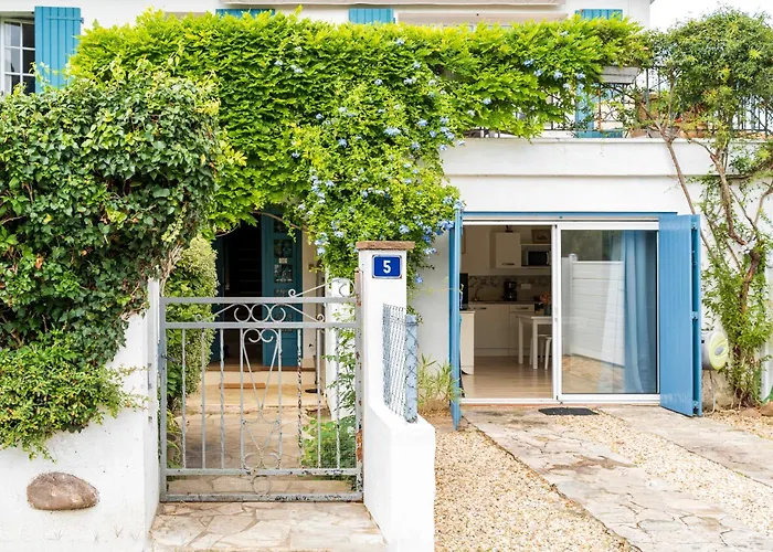 Independante, A Pied Bed & Breakfast